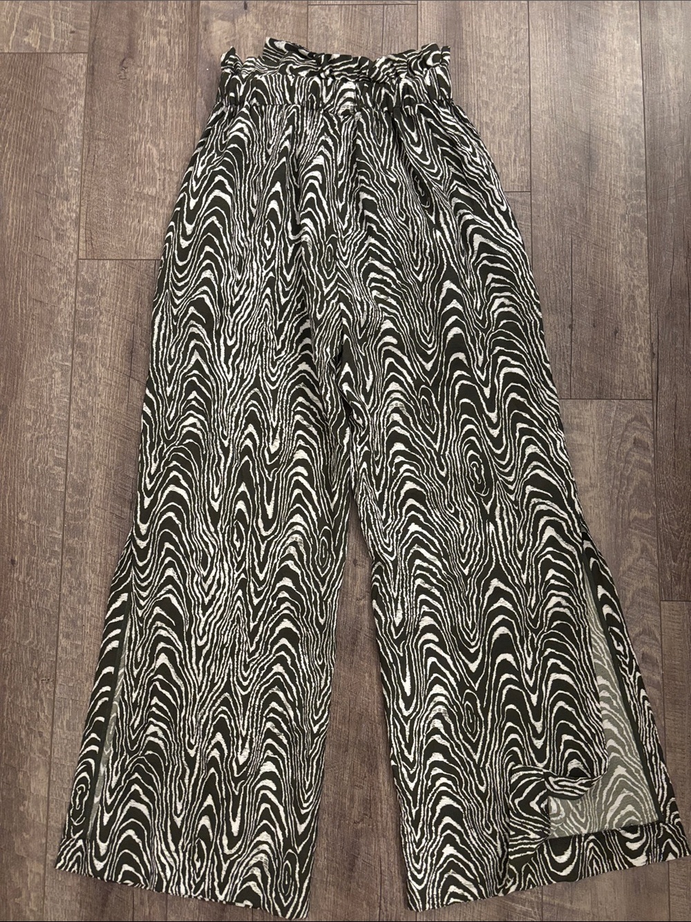 Jonathan Simkhai Moire Kinzley Printed Wide Leg Pants - Picture 6 of 6